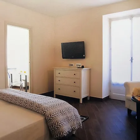 Baiadelsole アパートホテル