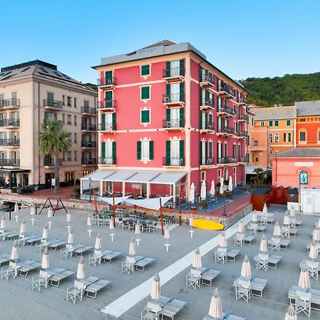 Baiadelsole 公寓式酒店 4*