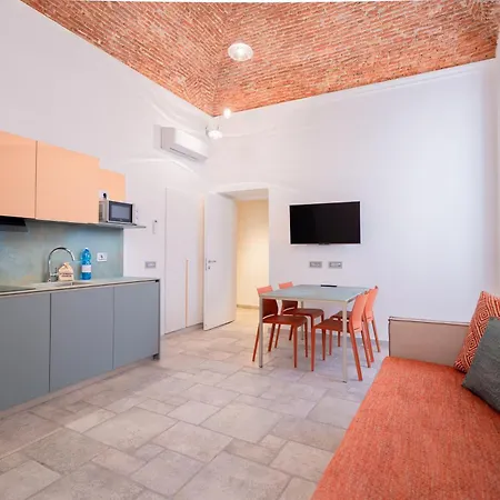 Hotel apartamentowy Baiadelsole