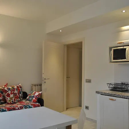 Lägenhetshotell Baiadelsole 4*