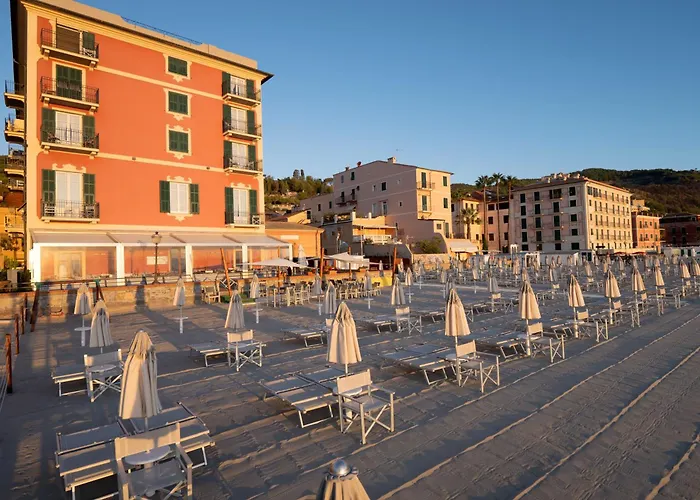 Aparthotel Baiadelsole 4*