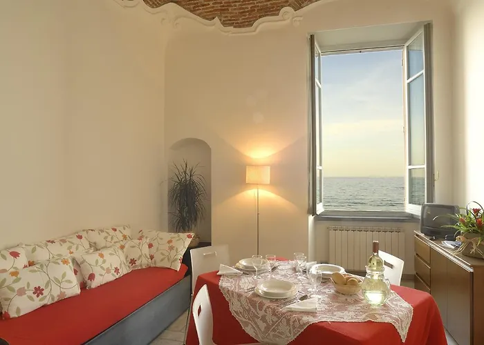 Lejlighedshotel Baiadelsole Laigueglia